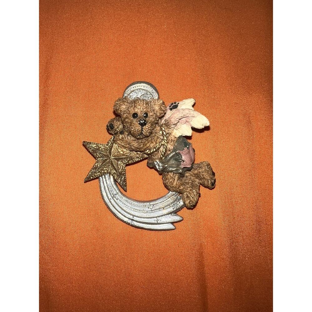 Vintage Boyds Bears Resin Brooch Pin Angel Wings Halo Star Winter Christmas 2.5”